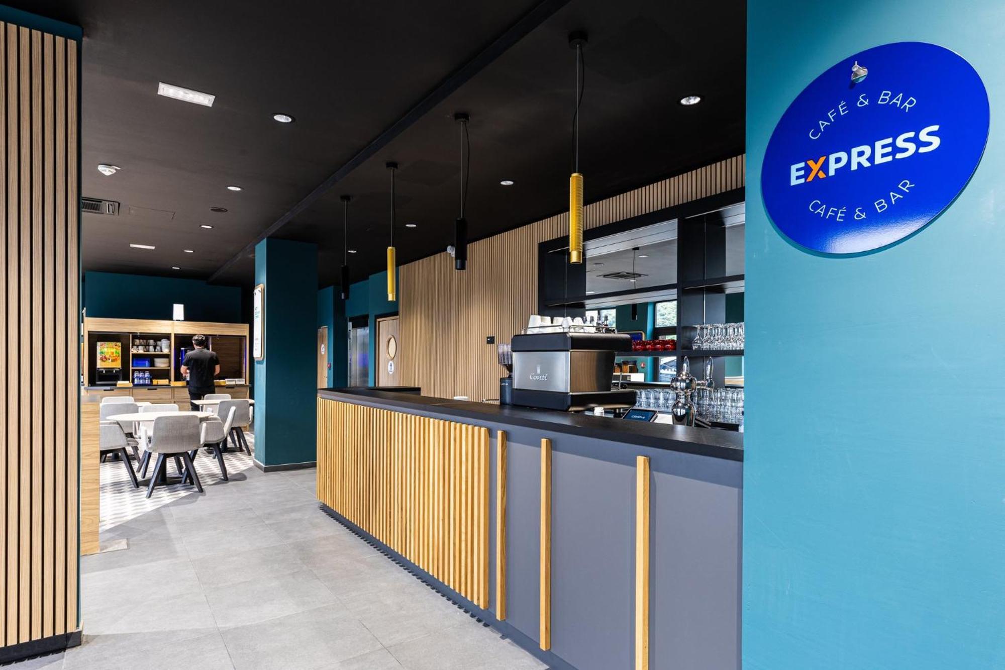 Holiday Inn Express Ajaccio By Ihg Екстериор снимка