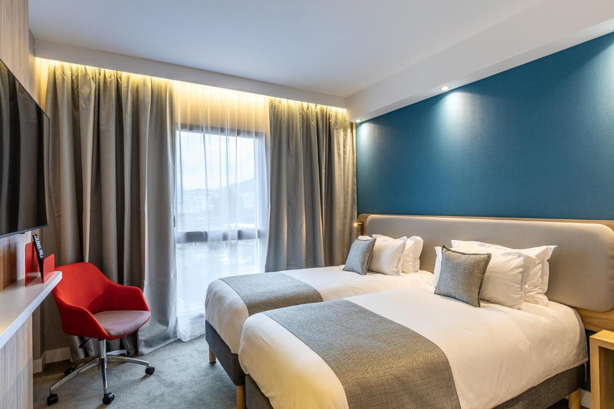 Holiday Inn Express Ajaccio By Ihg Екстериор снимка