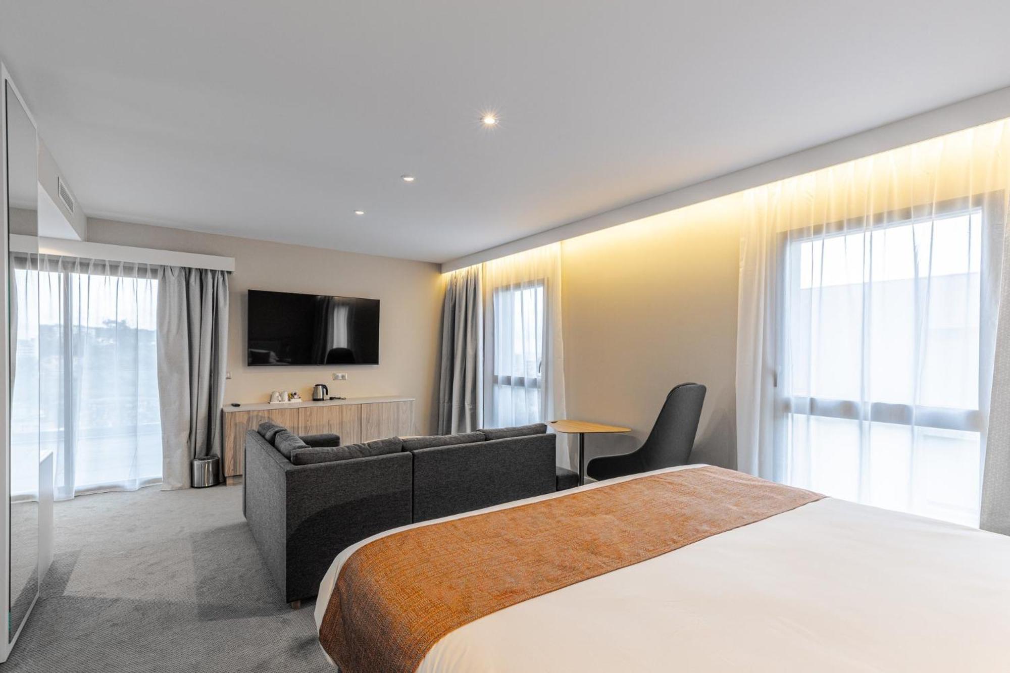 Holiday Inn Express Ajaccio By Ihg Екстериор снимка