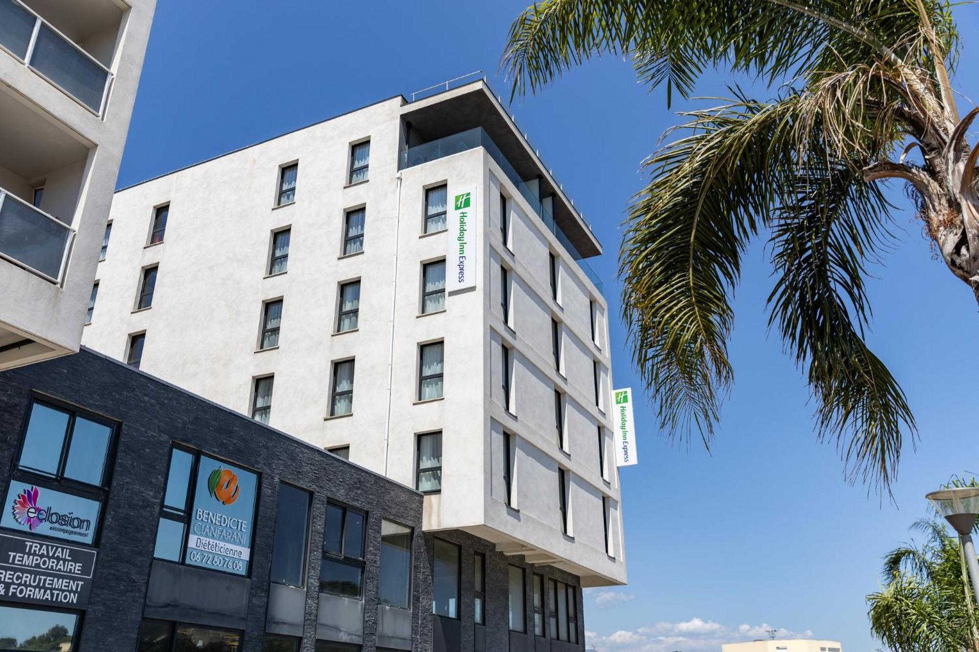Holiday Inn Express Ajaccio By Ihg Екстериор снимка